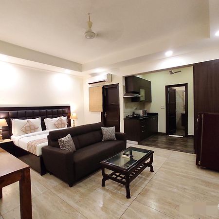 When In Gurgaon - Artemis Hospital 1 Min Walk, Fortis & Medanta 4 Mins Drive ภายนอก รูปภาพ