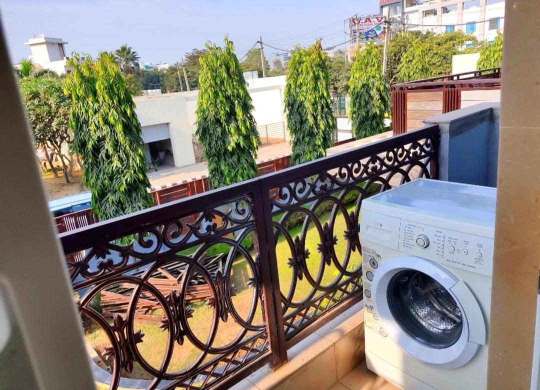 When In Gurgaon - Artemis Hospital 1 Min Walk, Fortis & Medanta 4 Mins Drive ภายนอก รูปภาพ
