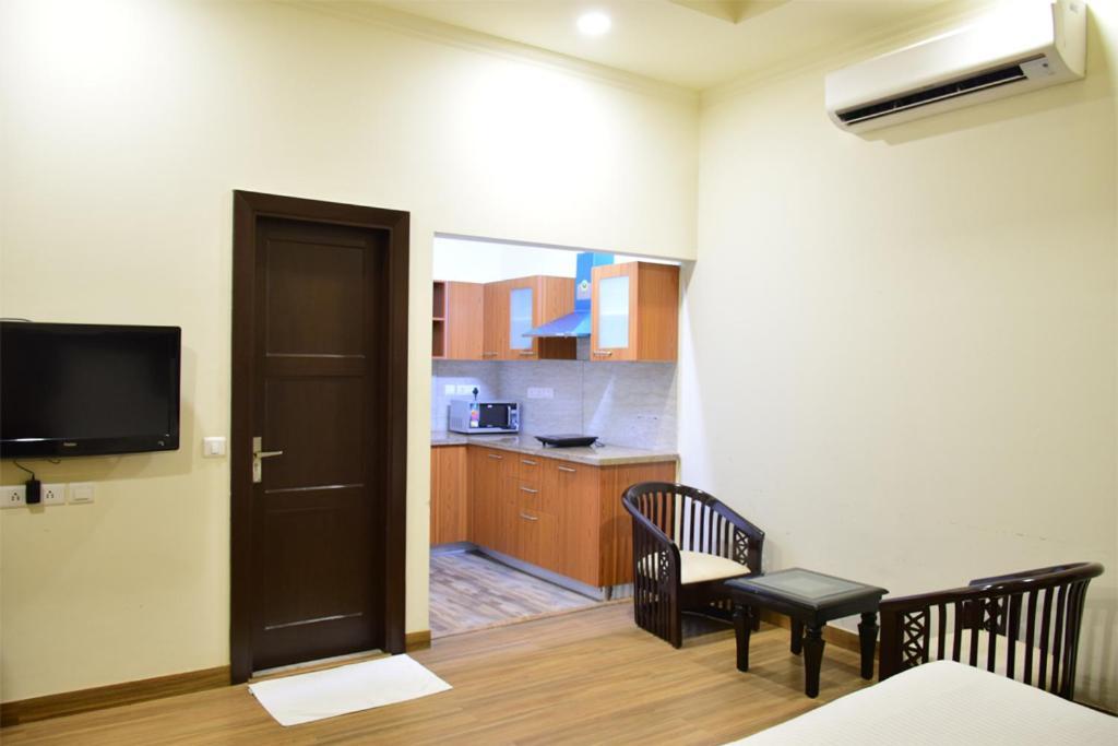 When In Gurgaon - Artemis Hospital 1 Min Walk, Fortis & Medanta 4 Mins Drive ภายนอก รูปภาพ